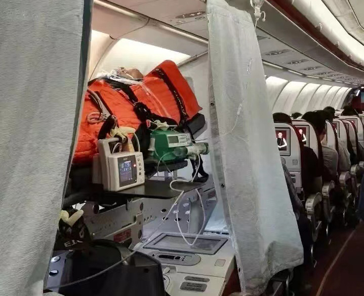 乌鲁木齐跨国医疗包机、航空担架